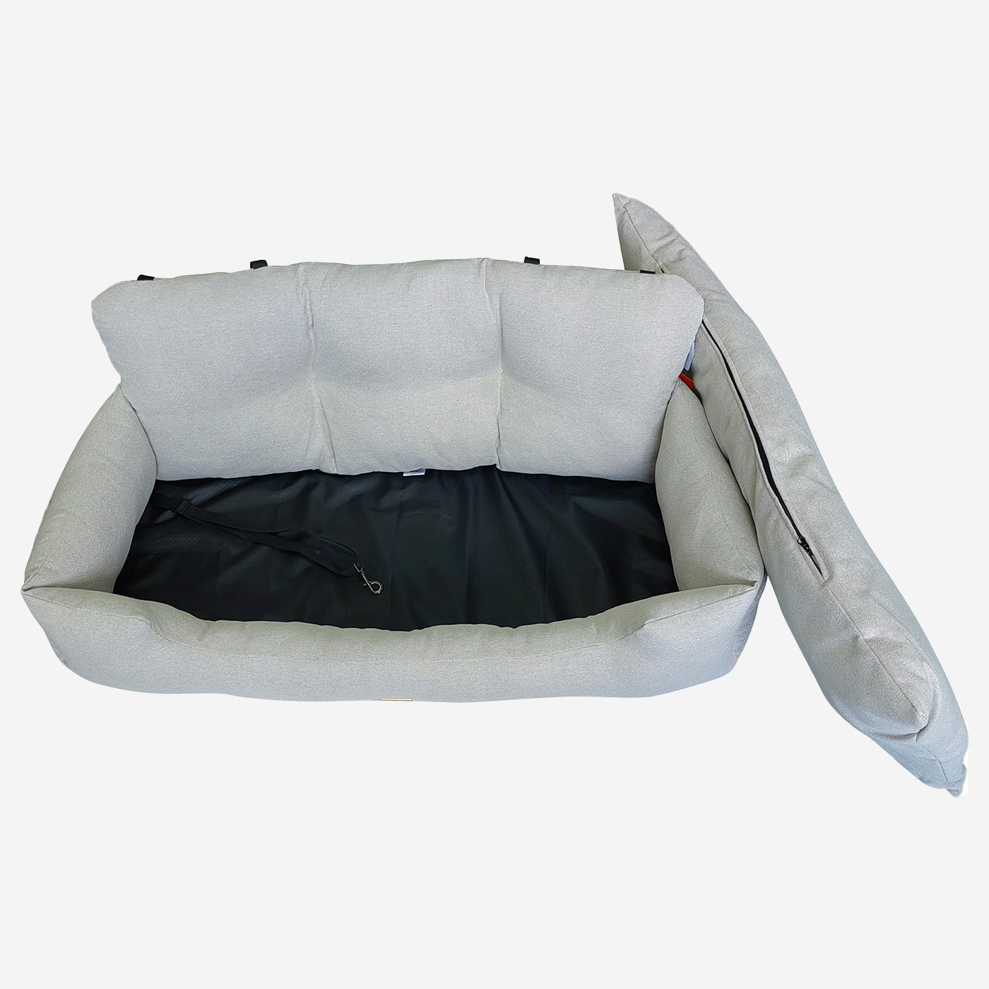 Embark on the perfect pet travel with our luxury Double Easy Traveller Seat, in two colors Truffle and Slate! Featuring removable inner cushion with cover for easy cleaning! Available now at Lords & Labradors US