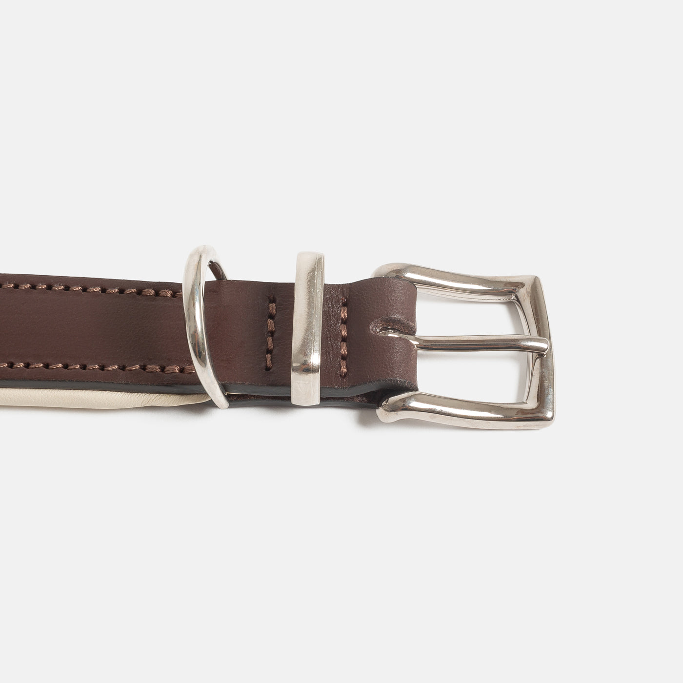 Discover dog walking luxury with our handcrafted Italian padded leather dog collar in Brown & Cream! The perfect collar for dogs available now at Lords & Labradors US