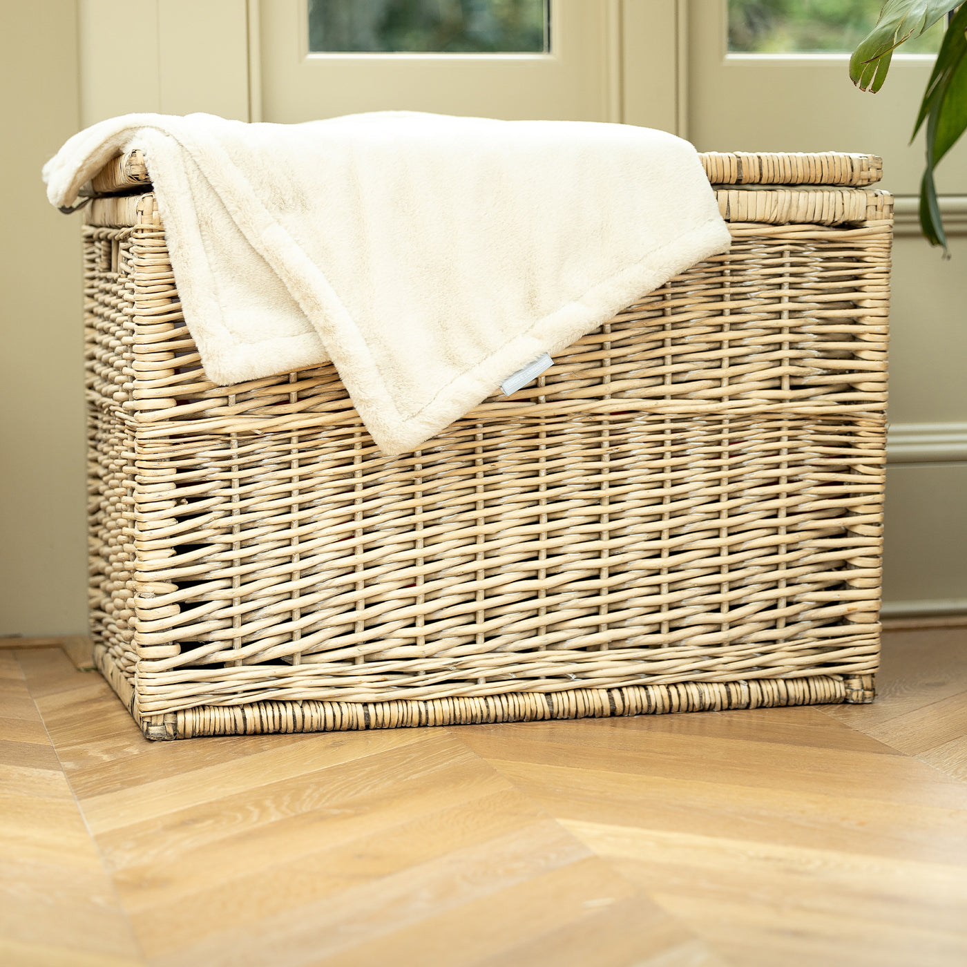 Discover Our Luxurious Anti-Anxiety Dog Blanket In Luxury Cream With Super Soft Plush & Short Faux Fur, The Perfect Blanket For Puppies, Available To Personalize And In 2 Sizes Here at Lords & Labradors US