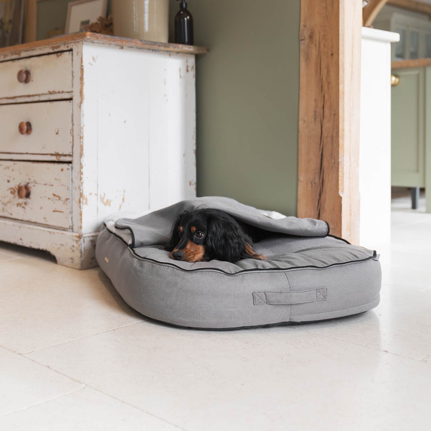 Present Your Furry Friend with the Perfect Dog Bed for The Ultimate Pet Nap-Time! Discover Our Luxury Dig & Dive Dog Bed! Available Now at Lords & Labradors US