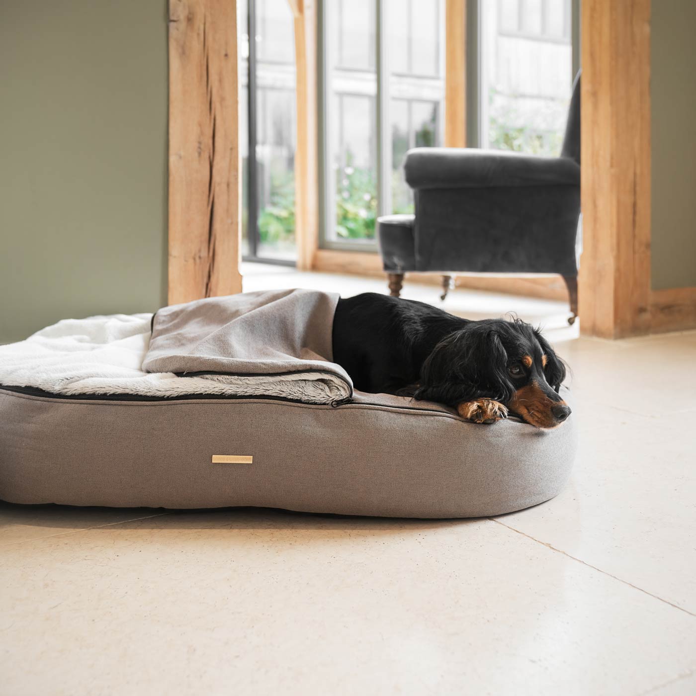 Present Your Furry Friend with the Perfect Dog Bed for The Ultimate Pet Nap-Time! Discover Our Luxury Dig & Dive Dog Bed! Available Now at Lords & Labradors US