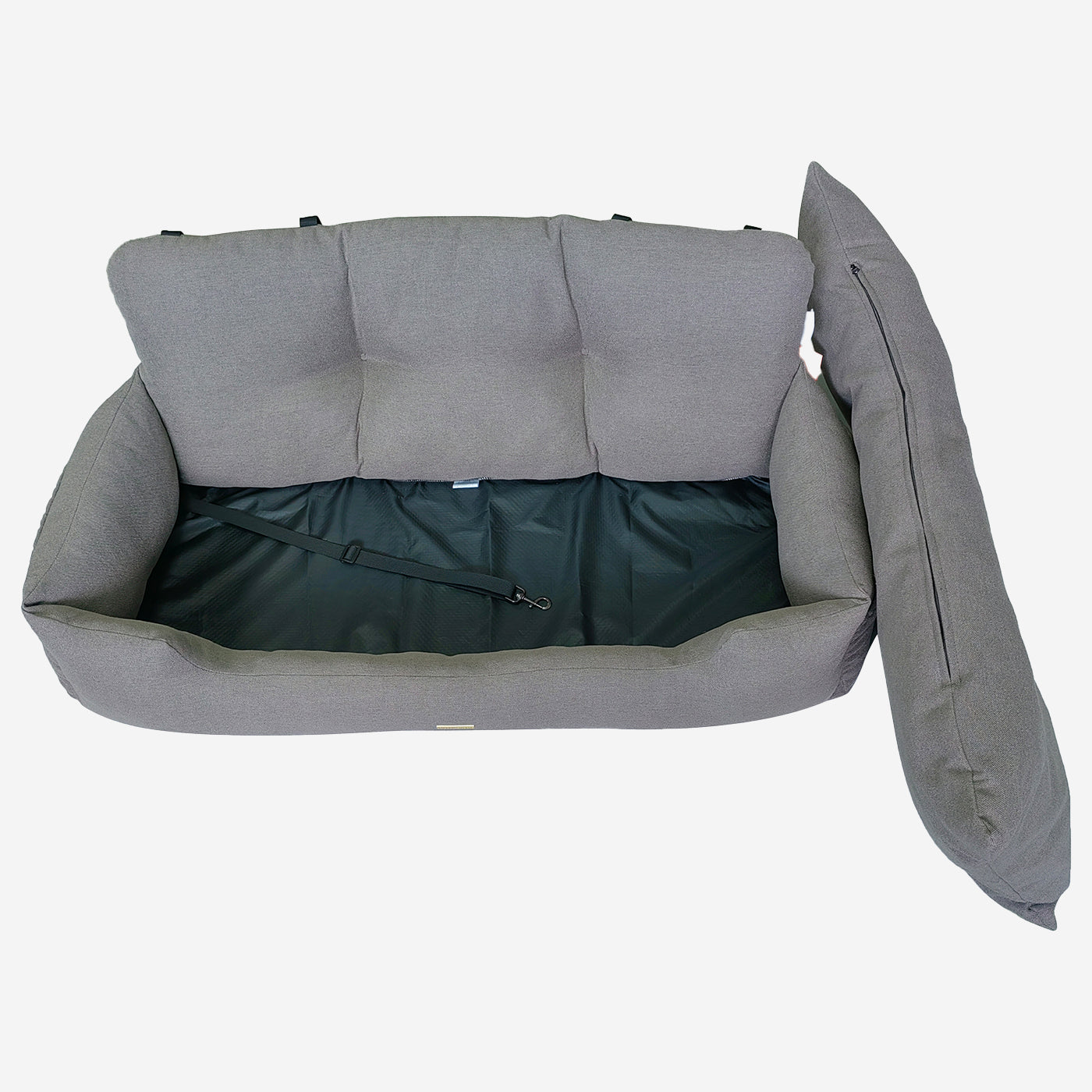Embark on the perfect pet travel with our luxury Double Easy Traveller Seat, in two colors Truffle and Slate! Featuring removable inner cushion with cover for easy cleaning! Available now at Lords & Labradors US