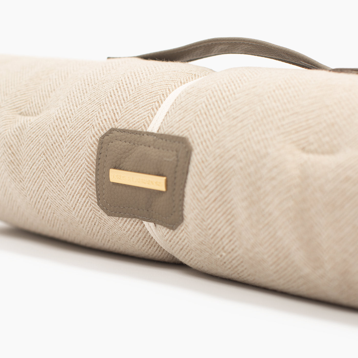 Lords & Labradors Travel Mat in Natural Herringbone Tweed