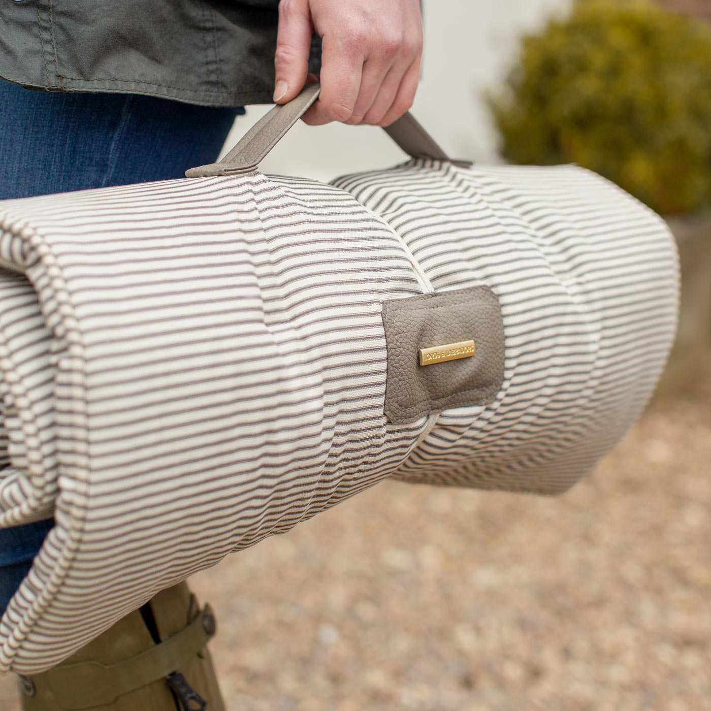 Embark on the perfect pet travel with our luxury Travel Mat in Regency Stripe. Featuring a Carry handle for on the move once Rolled up for easy storage, can be used as a seat cover, boot mat or travel bed! Available now at Lords & Labradors US