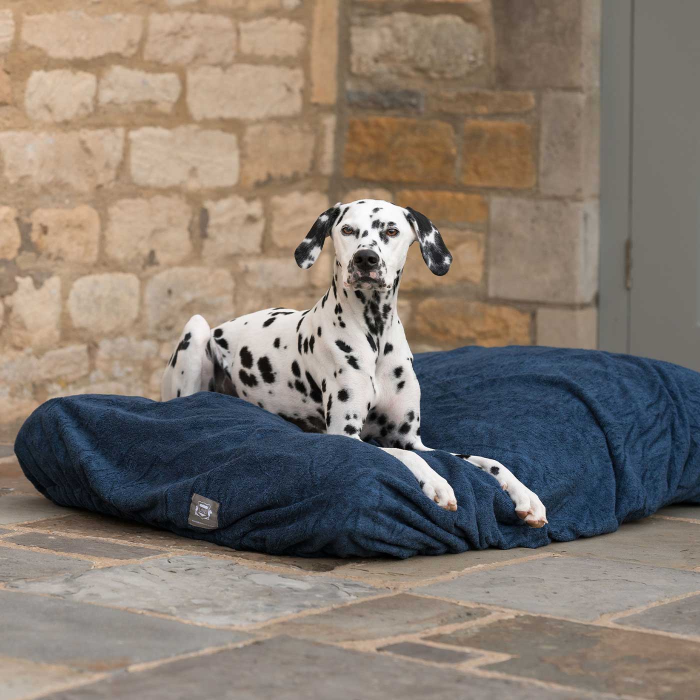 Introducing the ultimate bamboo dog drying cushion cover in beautiful Navy, made from luxurious bamboo to aid sensitive skin featuring elasticated hem for a snug fit with super absorbent material for easy pet drying! Available now at Lords & Labradors US, In three sizes and four colors to suit all breeds!