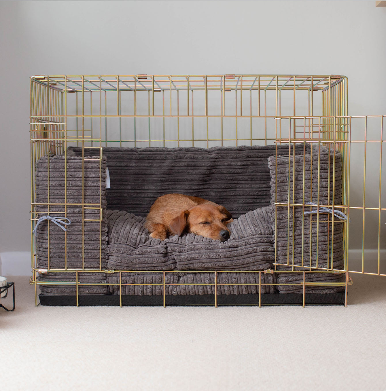 Essentials Cage Bumper in Dark Grey by Lords & Labradors