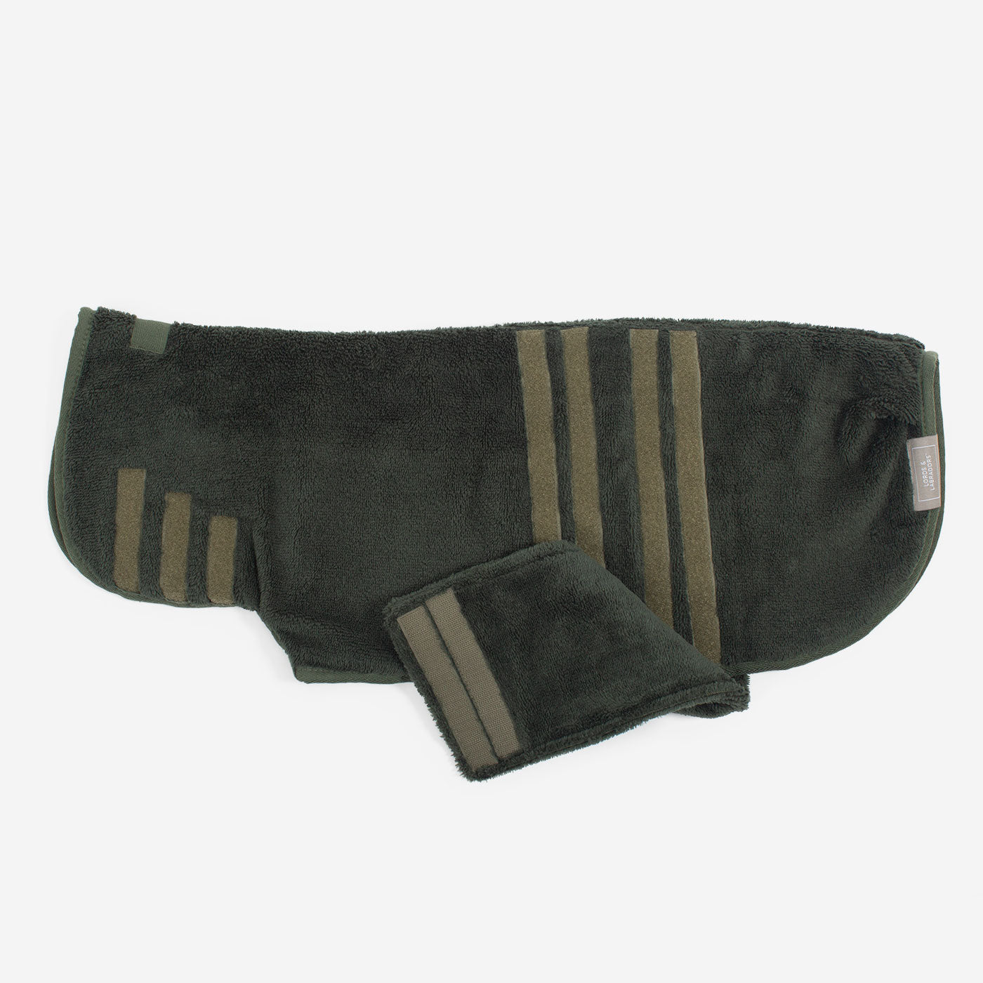 Introducing the ultimate bamboo dog drying coat in beautiful fir green, made from luxurious bamboo to aid sensitive skin featuring adjustable Velcro neck and waist fastening with super absorbent material for easy pet drying! Available now at Lords & Labradors US, In five sizes and four colors to suit all breeds!