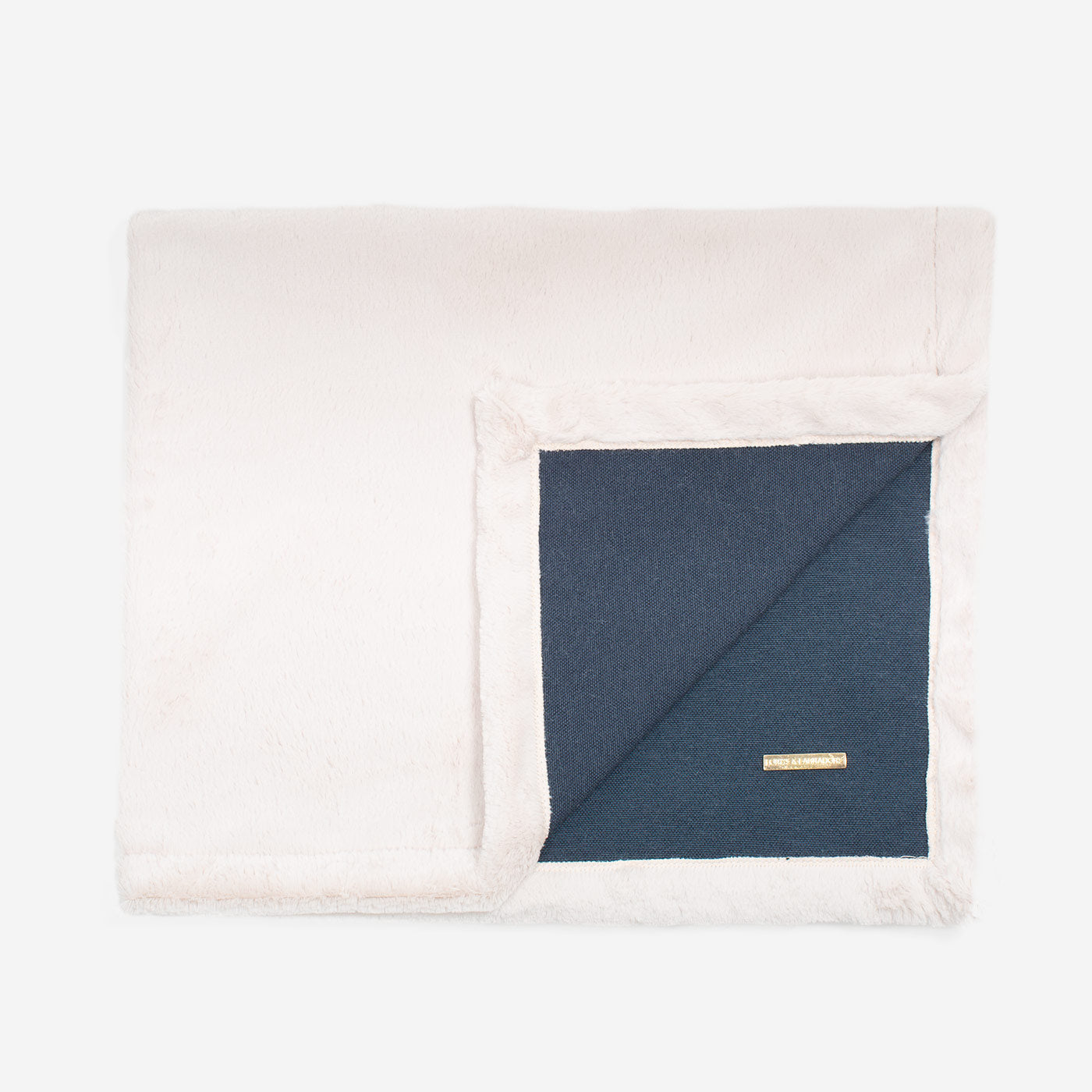 Present your furry friend with our luxuriously thick, plush blanket for your pet. Featuring a reverse side with hardwearing woven fabric handmade in Italy for the perfect high-quality pet blanket! Essentials Twill Blanket In Denim, Available now at Lords & Labradors US