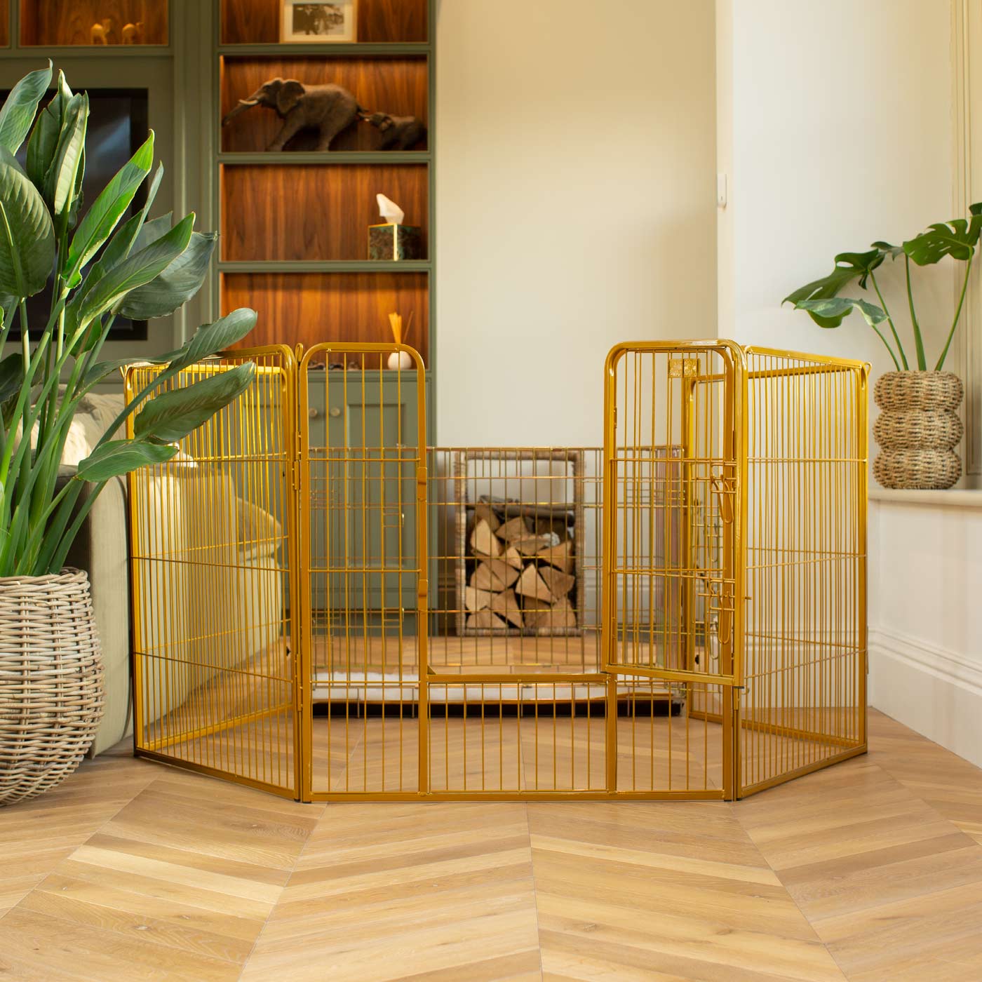 Ensure The Ultimate Puppy Safety with Our Heavy Duty 80cm High Gold Metal Play Pen, Crafted to Take Your Pet Right Through Maturity! Powder Coated to Be Extra Hardwearing! 6 panels that are 80cm high and attachments to connect to any cage. The modular system allows you to change the puppy pen shape with multiple layouts! Available To Now at Lords & Labradors US