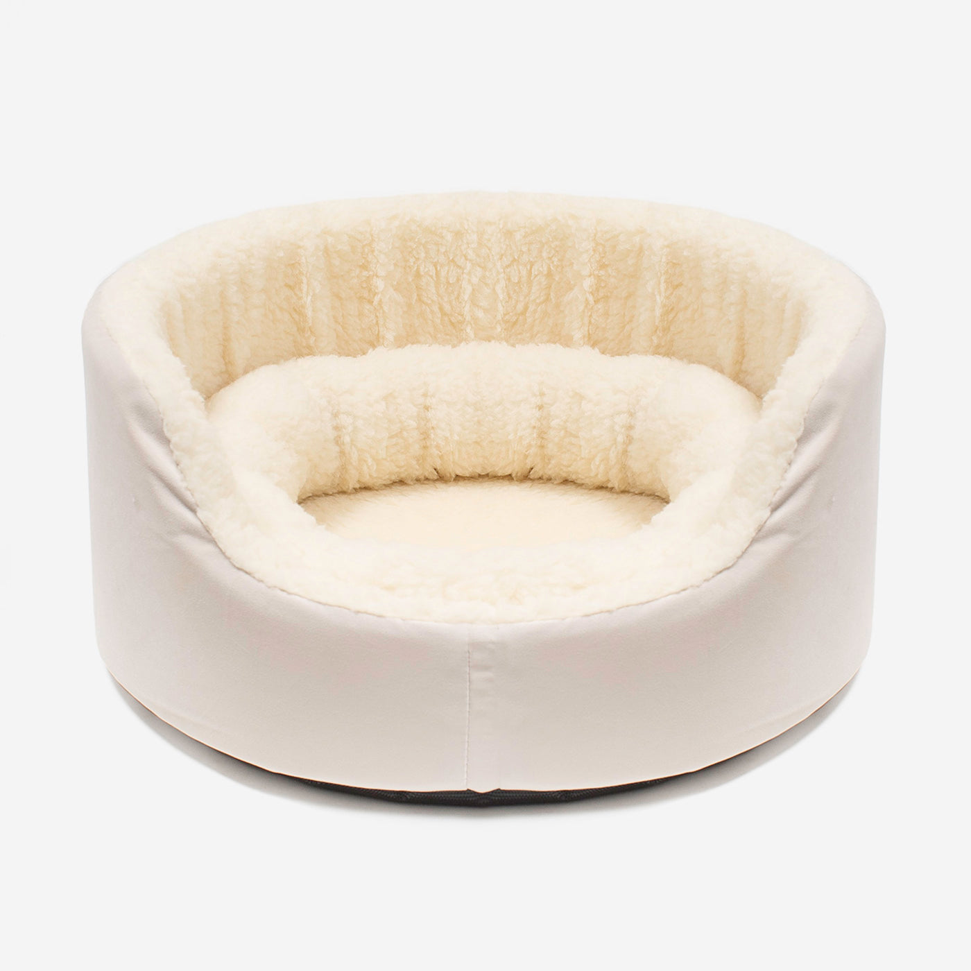 Grow With me Puppy Oval Bed, Crafted From Plush Sherpa Fleece & Suede Outer, Complete With Foam Inner For The Perfect Bed For Your Dog! Available Now at Lords & Labradors US