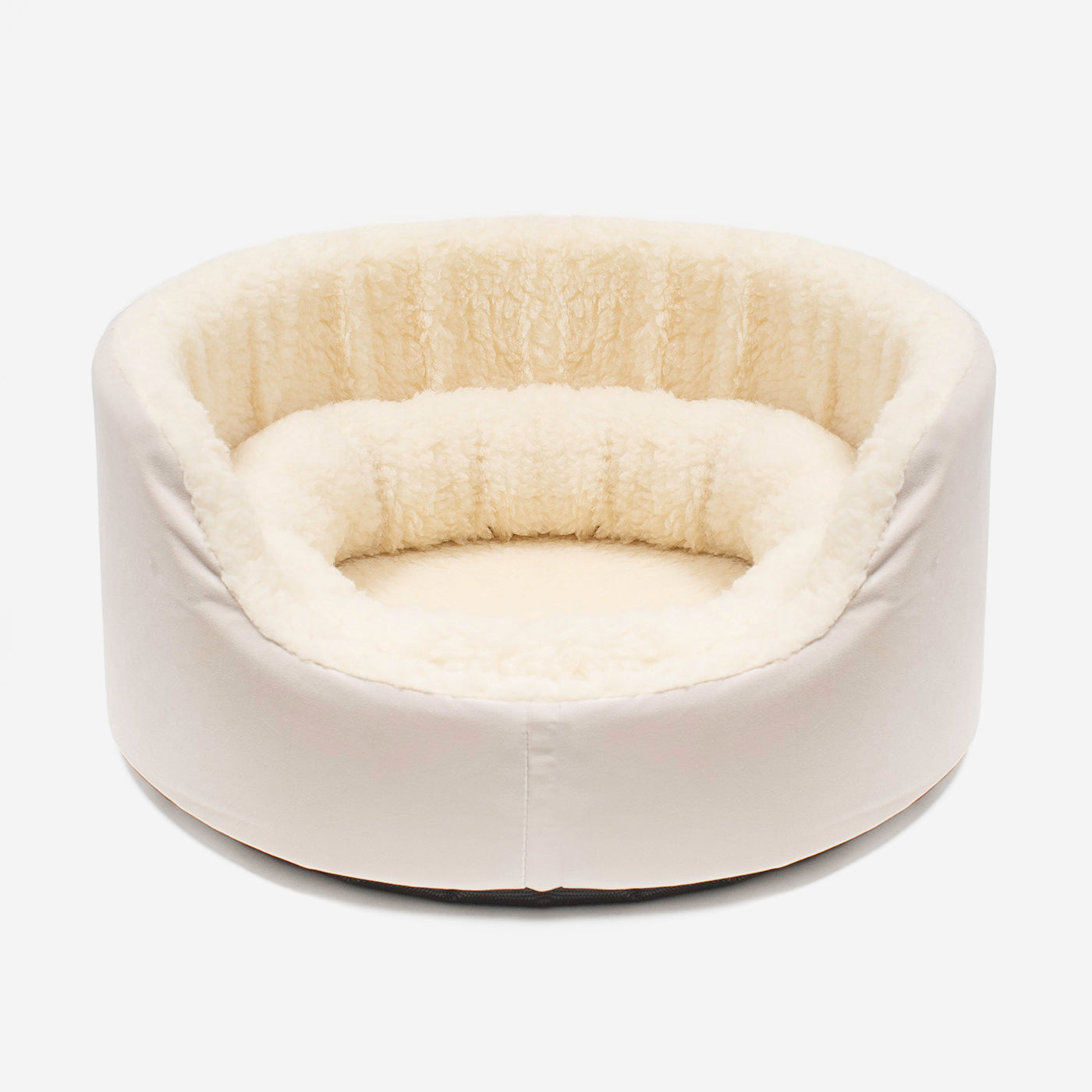 Grow With me Puppy Oval Bed, Crafted From Plush Sherpa Fleece & Suede Outer, Complete With Foam Inner For The Perfect Bed For Your Dog! Available Now at Lords & Labradors US