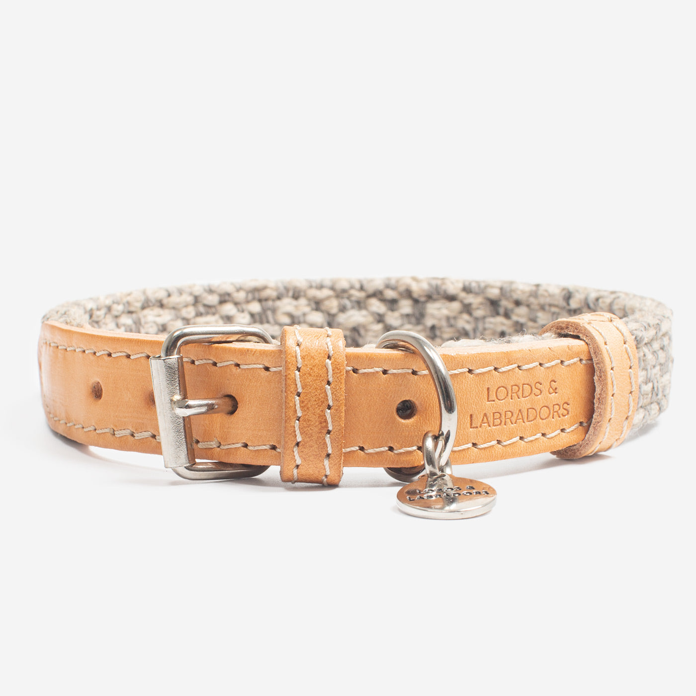 Discover dog walking luxury with our handcrafted Italian dog collar in beautiful pebble with woven grey fabric! The perfect collar for dogs available now at Lords & Labradors US