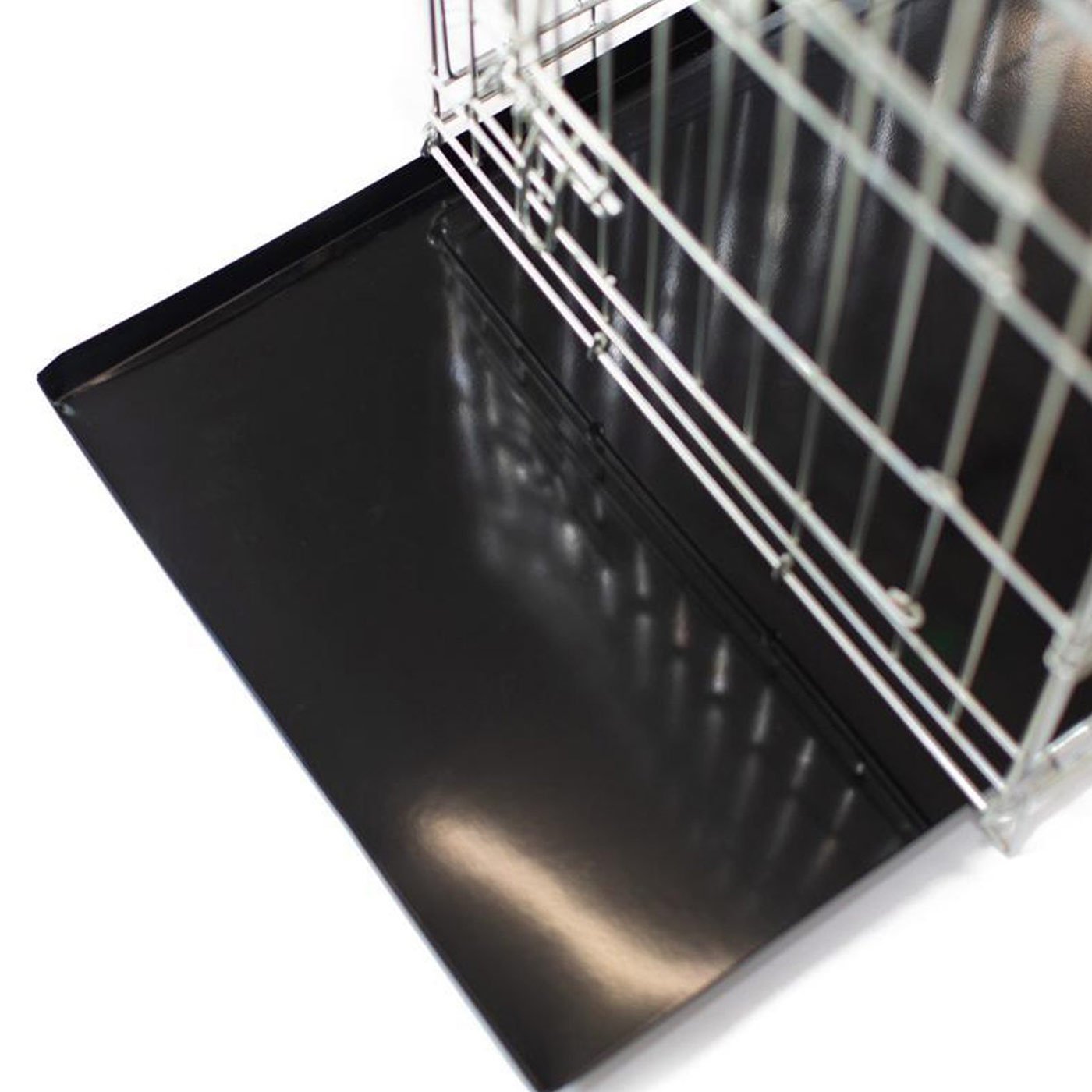 Discover the perfect deluxe heavy duty silver dog cage, featuring two doors for easy access and a removable tray for easy cleaning! The ideal choice to keep new puppies safe, made using pet safe galvanised steel! Available now in 5 sizes and three stunning colors at Lords & Labradors US
