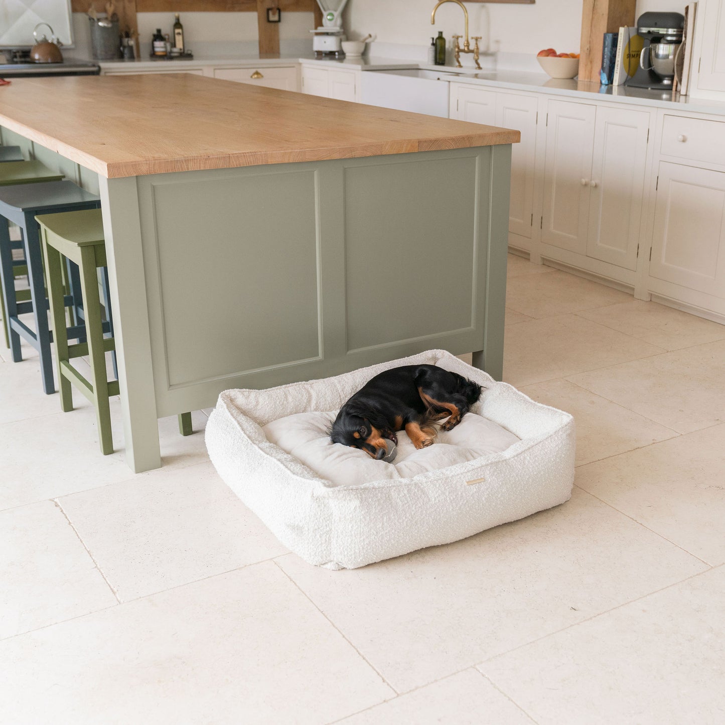 Box Bed For Dogs in Bouclé by Lords & Labradors