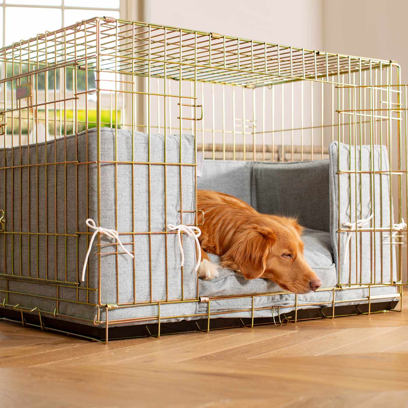 Dog Cage Bumper in Inchmurrin Iceberg by Lords & Labradors