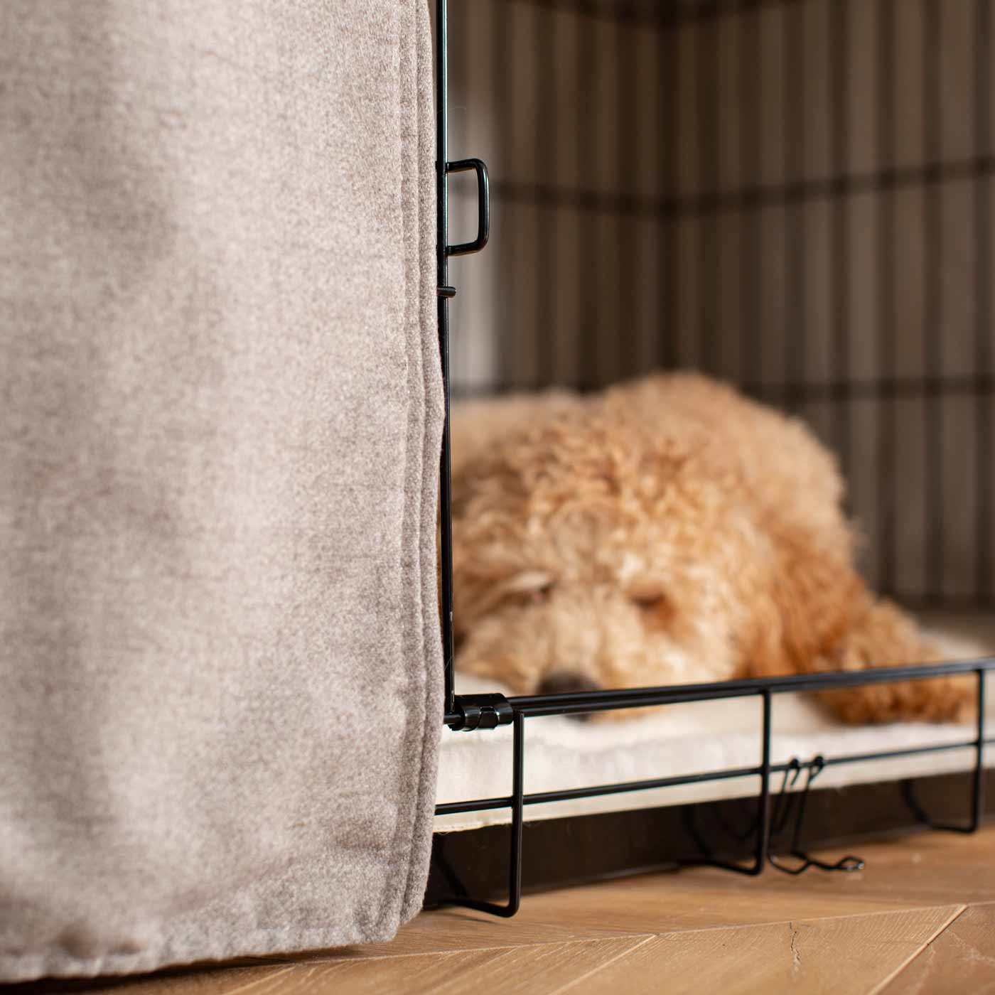 Dog Cage with Cage Cover in Inchmurrin Ground by Lords & Labradors