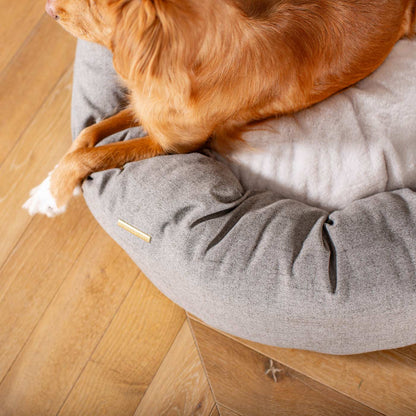 Donut Bed in Inchmurrin Ground By Lords & Labradors