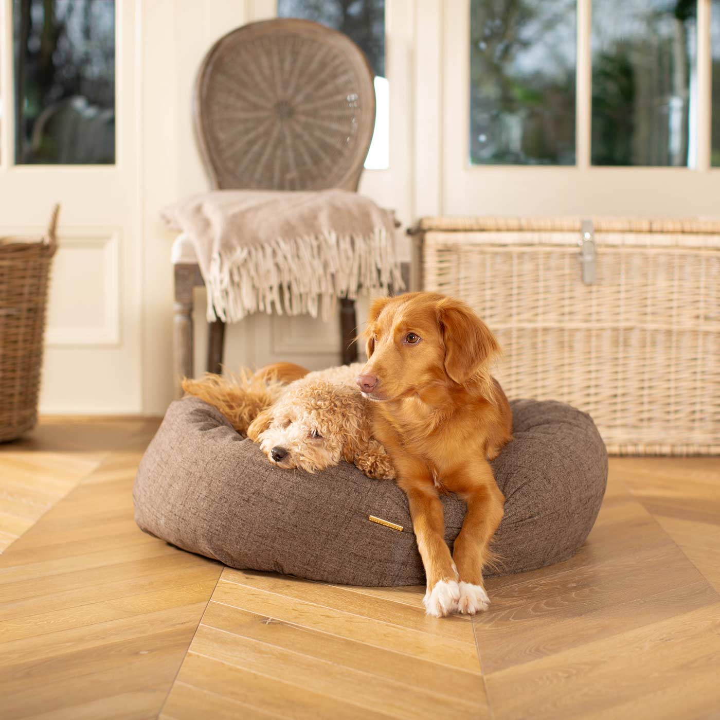 Donut Bed in Inchmurrin Umber By Lords & Labradors