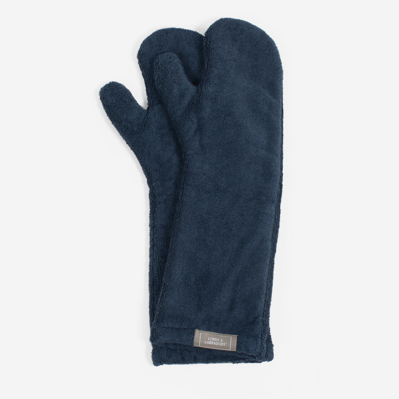 Introducing the ultimate bamboo dog drying mitts in beautiful Navy, made from luxurious bamboo to aid sensitive skin featuring universal size to fit all with super absorbent material for easy pet drying! The perfect dog drying gloves, available now at Lords & Labradors US, In four colors!