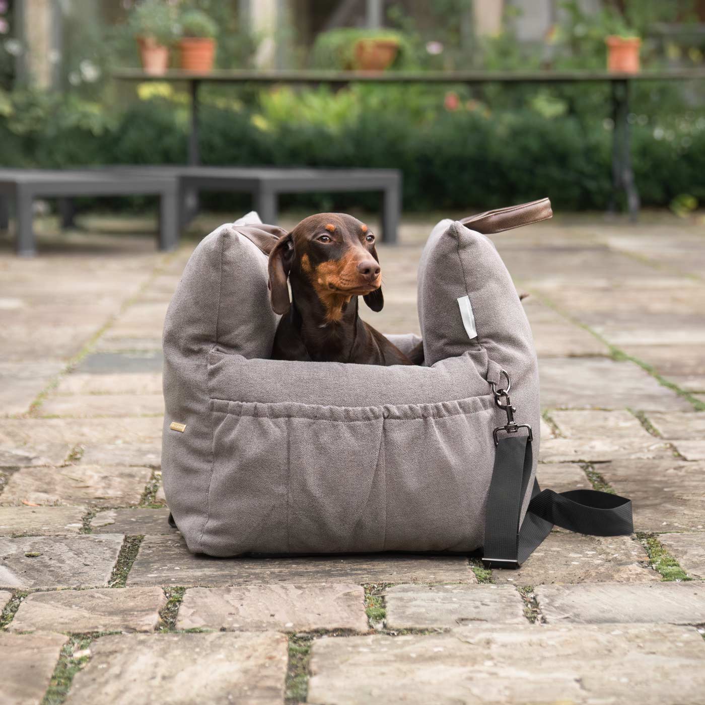 Embark on the perfect pet travel with our luxury Easy Traveller Seat, in Slate and Truffle! Featuring removable inner cushion with with cover for easy cleaning! Available now at Lords & Labradors US