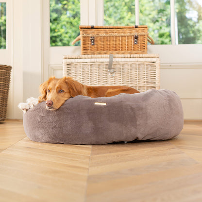 Calming Anti-Anxiety Donut Bed in Fawn Faux Fur by Lords & Labradors