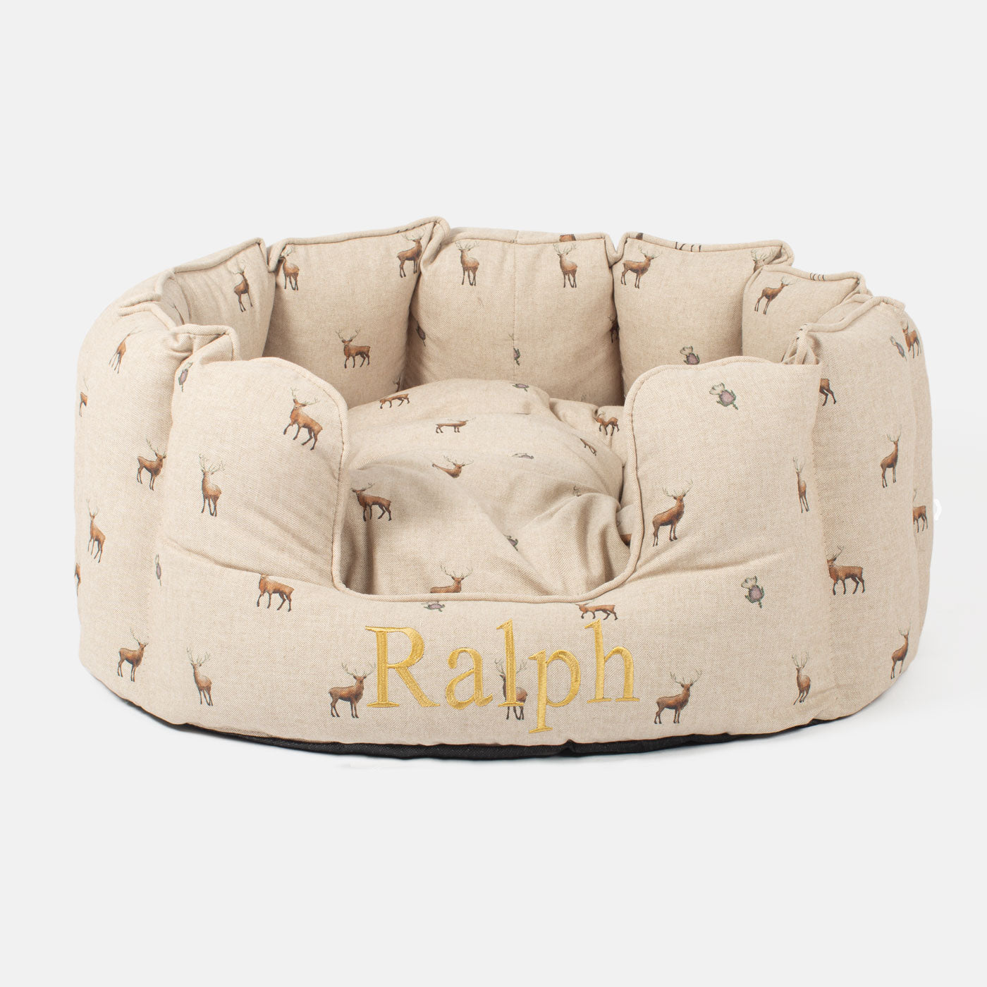 Discover the perfect high wall dog bed in the beautifully crafted woodland collection, this comfortable and cosy bed for dogs features an inner pillow with a plush fleece on the other side for a luxurious touch! Available to personalise now at Lords & Labradors    