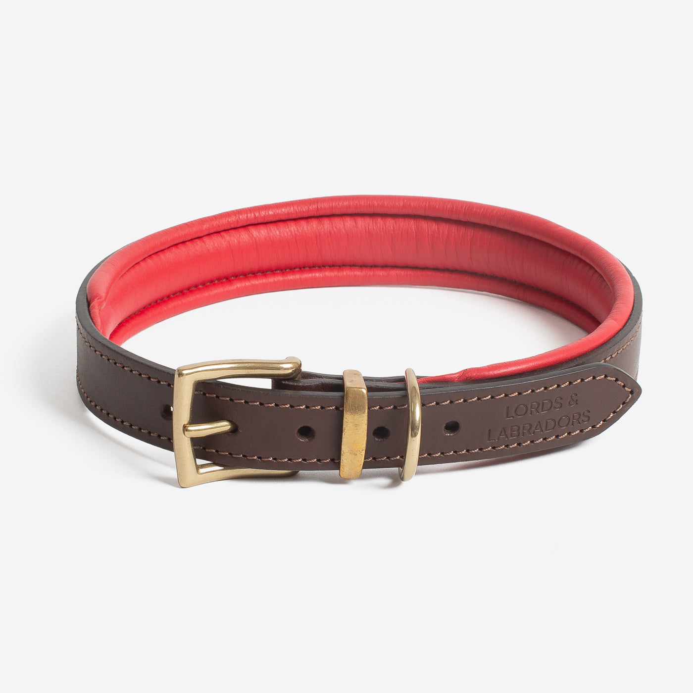 Discover dog walking luxury with our handcrafted Italian padded leather dog collar in Brown & Red! The perfect collar for dogs available now at Lords & Labradors US