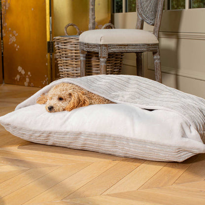 Sleepy Burrows Bed In Light Grey Essentials Plush By Lords & Labradors