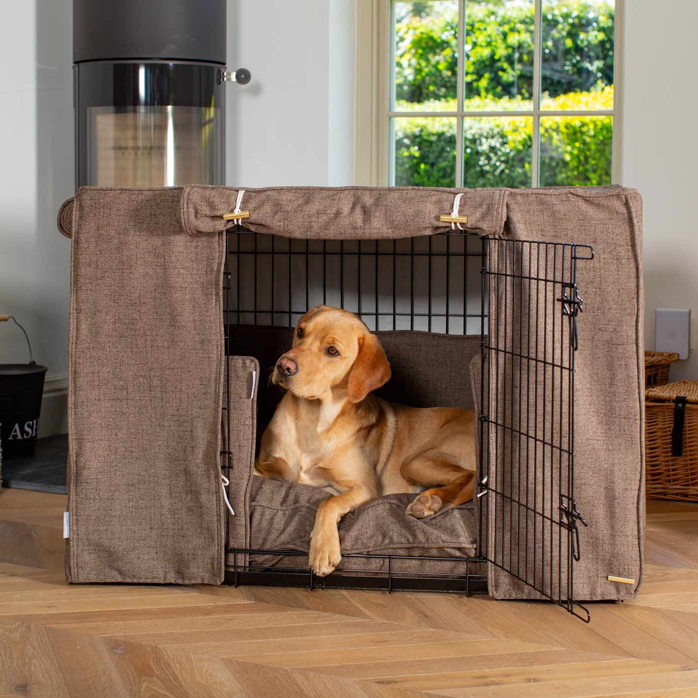 Dog Cage Set In Inchmurrin Umber by Lords & Labradors
