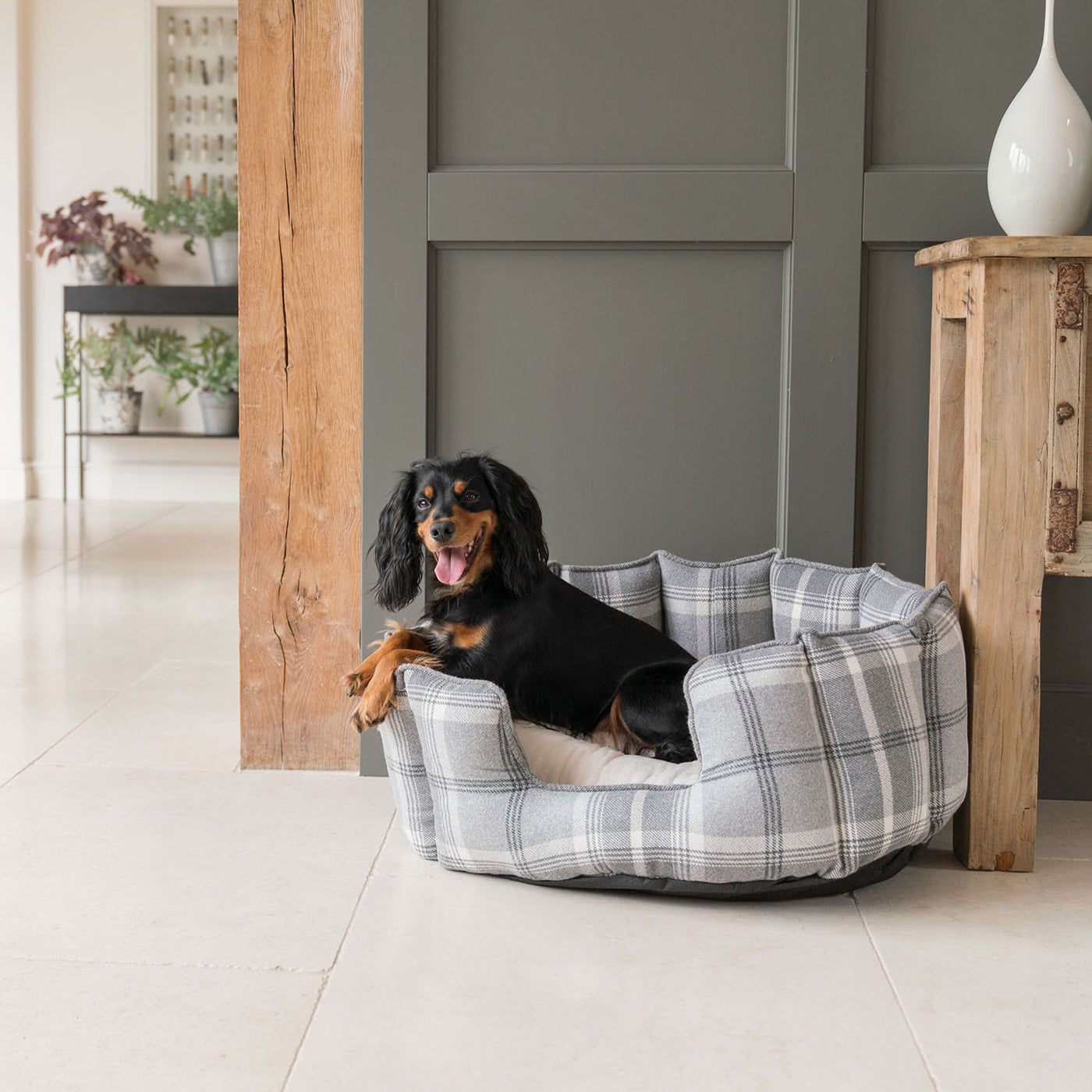 High Wall Bed For Dogs in Balmoral Tweed by Lords & Labradors