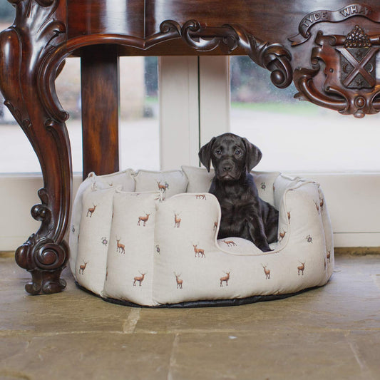 Discover the perfect high wall dog bed in the beautifully crafted woodland collection, this comfortable and cosy bed for dogs features an inner pillow with a plush fleece on the other side for a luxurious touch! Available to personalise now at Lords & Labradors    