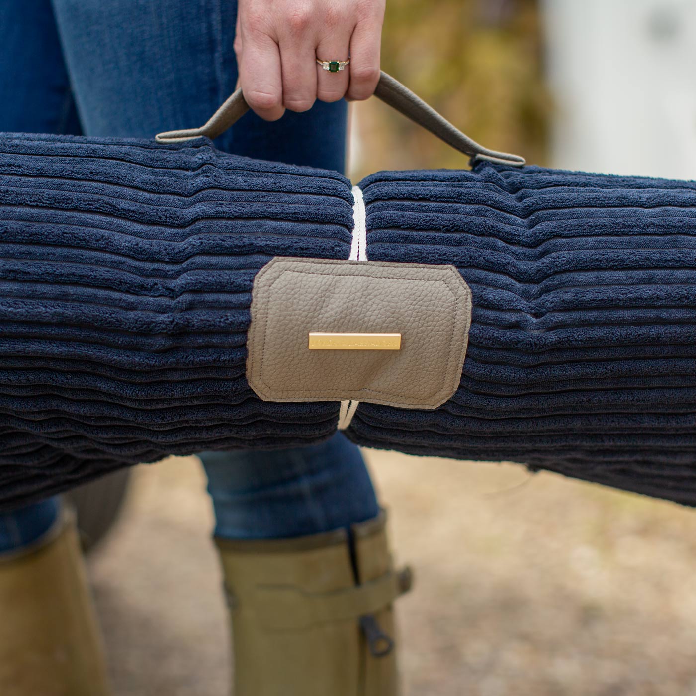 Embark on the perfect pet travel with our luxury Travel Mat in Essentials Navy. Featuring a Carry handle for on the move once Rolled up for easy storage, can be used as a seat cover, boot mat or travel bed! Available now at Lords & Labradors US