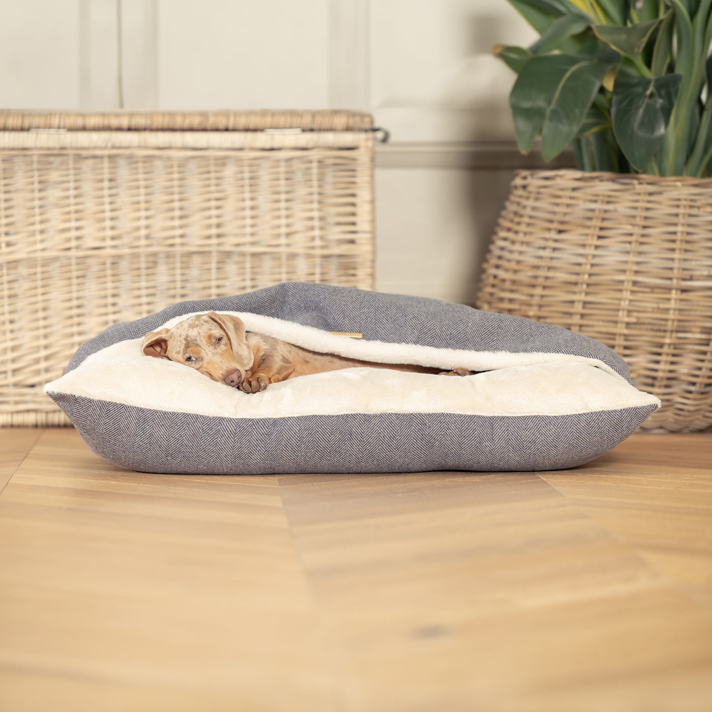 Discover The Perfect Burrow For Your Pet, Our Stunning Sleepy Burrow Dog Beds In Oxford Herringbone Is The Perfect Bed Choice For Your Pet, Available Now at Lords & Labradors US