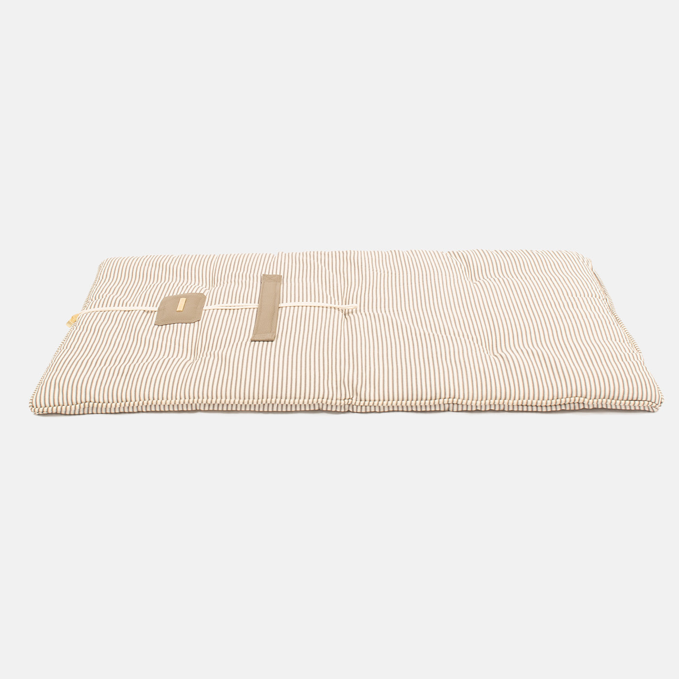 Embark on the perfect pet travel with our luxury Travel Mat in Regency Stripe. Featuring a Carry handle for on the move once Rolled up for easy storage, can be used as a seat cover, boot mat or travel bed! Available now at Lords & Labradors US