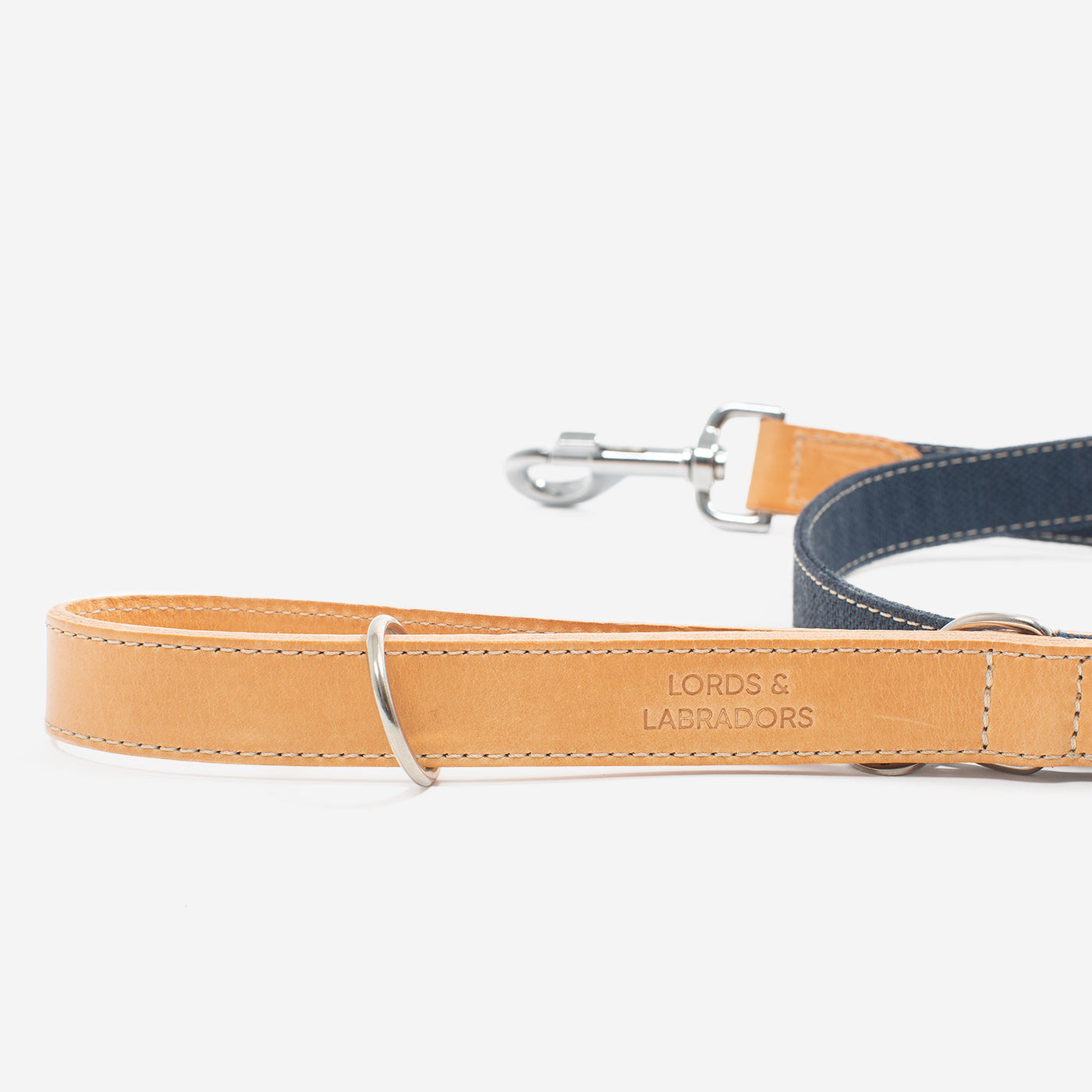 Discover dog walking luxury with our handcrafted Italian dog leash in beautiful essentials twill navy denim with denim blue fabric! The perfect leash for dogs available now at Lords & Labradors US