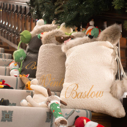 Gift your furry friend the perfect pet Christmas gift with our beautifully crafted Christmas Santa Sack, fill and gift your pet this festive holiday with the most wholesome gifts for Christmas! Available now in stunning Ivory Boucle at Lords & Labradors US